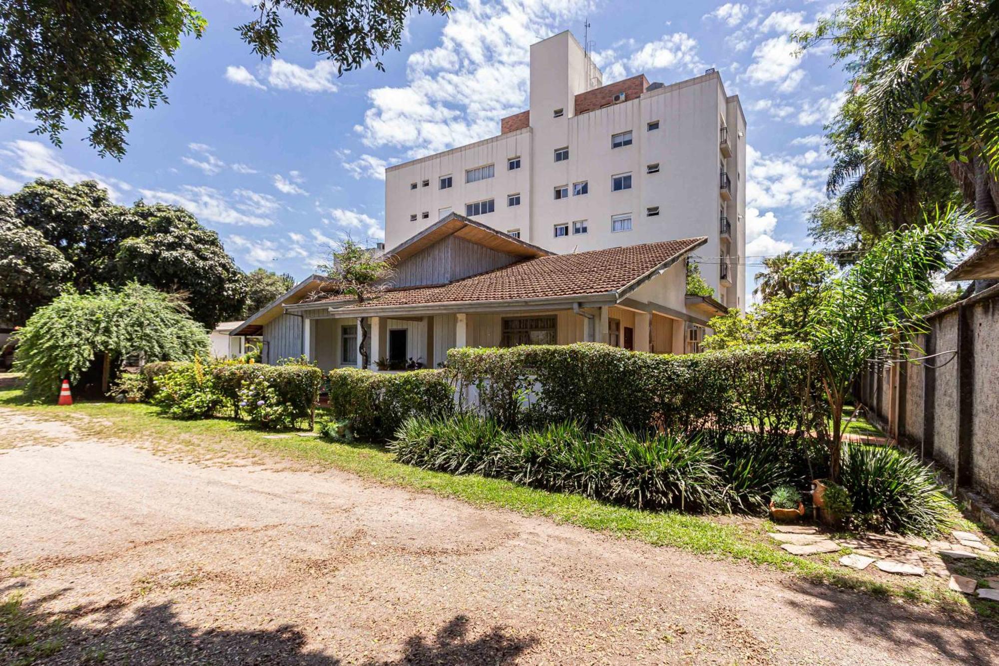 Memora Guesthouse Curitiba - Quartos Em Casa Proximo Ao Parque Bacacheri Exterior photo