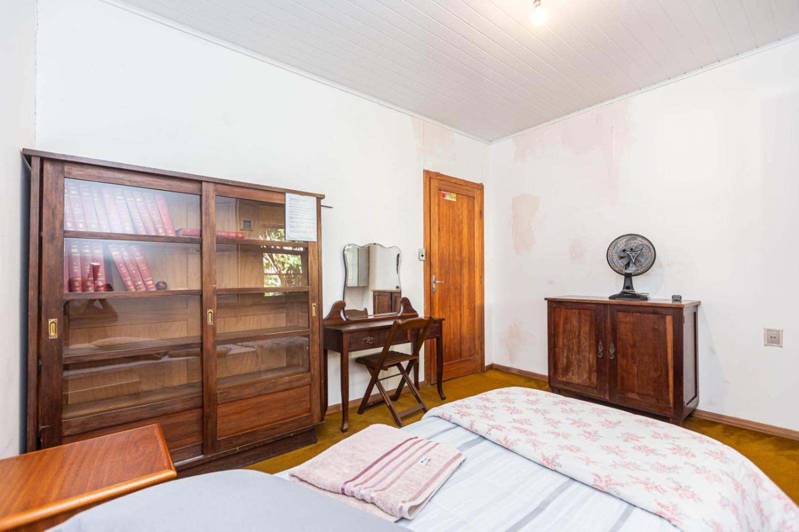 Memora Guesthouse Curitiba - Quartos Em Casa Proximo Ao Parque Bacacheri Exterior photo